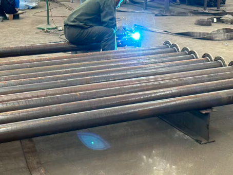 石嘴山20#无缝注浆管加工108*6钢花管棚管